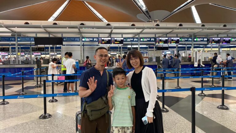 Private transfer from Kuala Lumpur city to KLIA airport with professional driver.