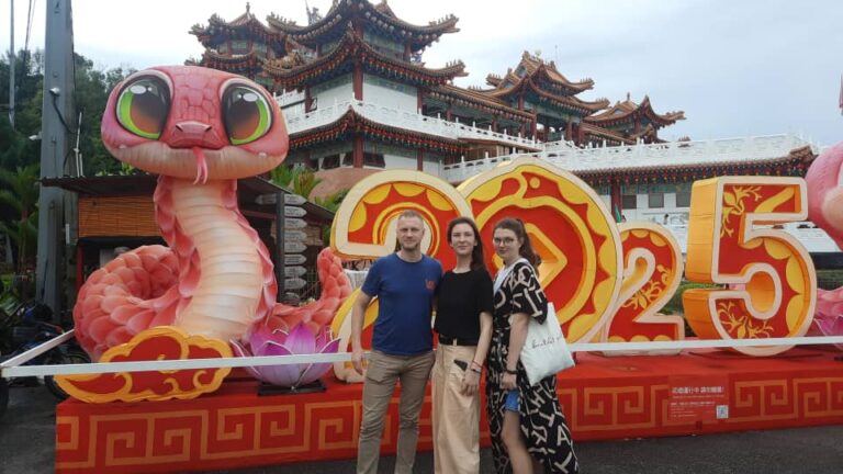 Thean Hou Temple with lanterns and cultural design – ride stop in KL.