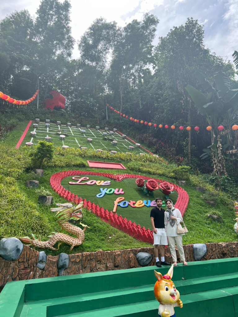 Thean Hou Temple with lanterns and cultural design – ride stop in KL.